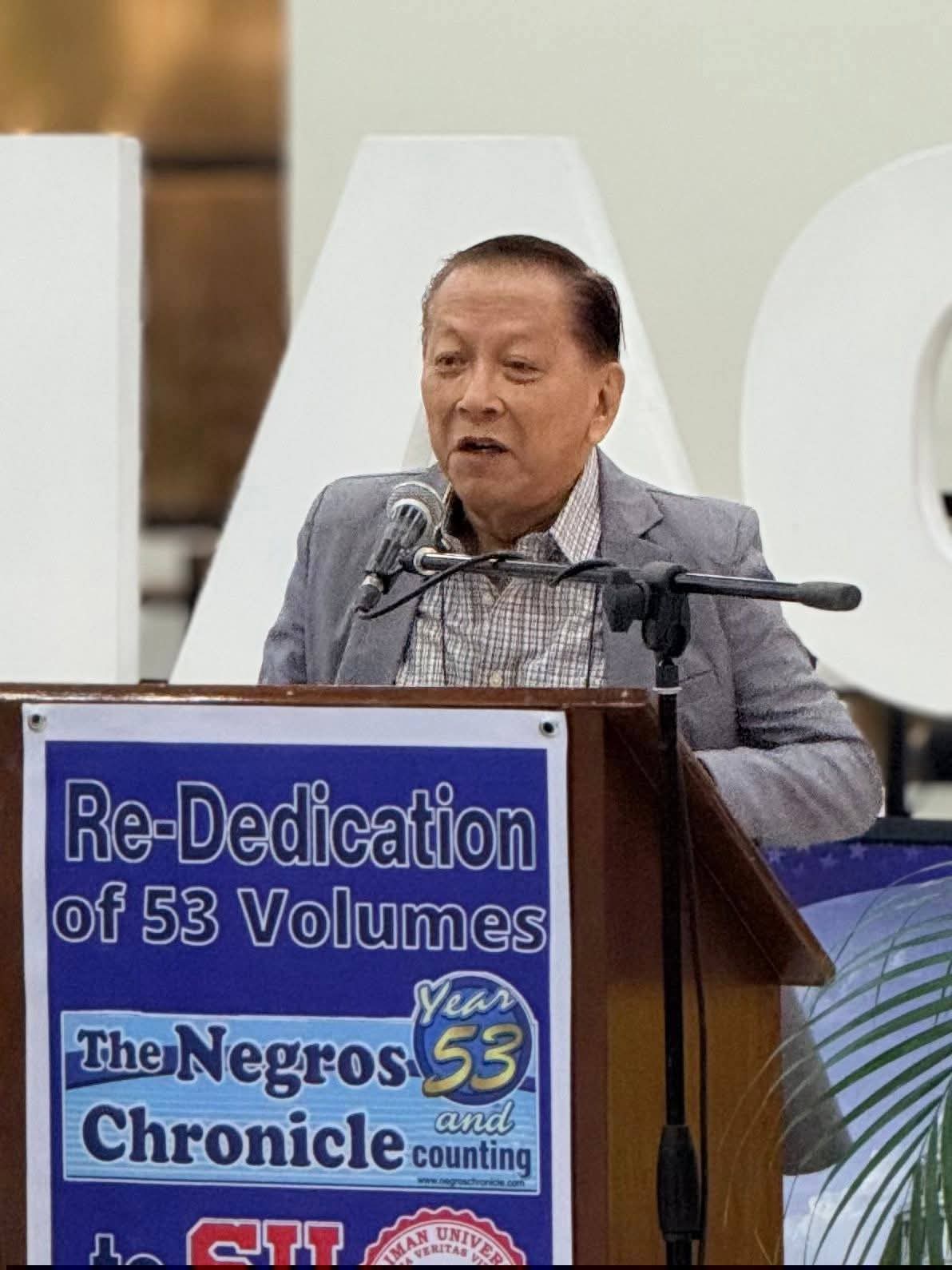 Dumaguete: Police Join Rededication of Negros Chronicle Archives