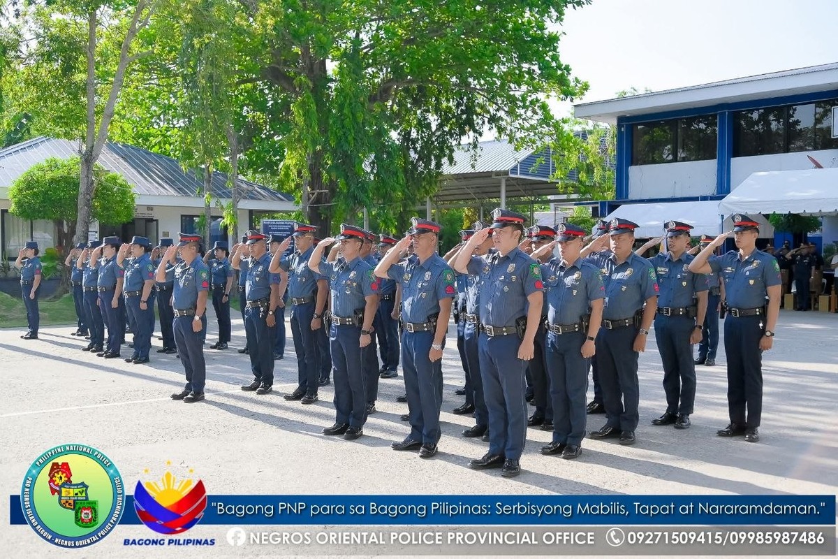 Sibulan: Police Honor Excellence in Flag Ceremony