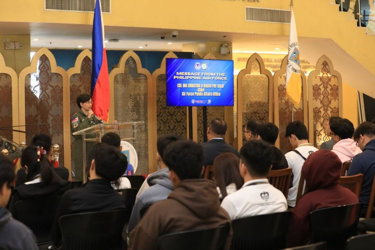 Philippine Air Force Displays Flight Plan 2040 at Manila University