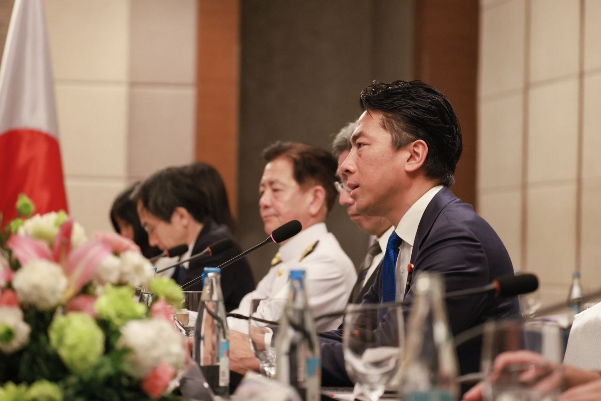 Manila-Tokyo Sign Defense Tech Pact in High-Level Meeting