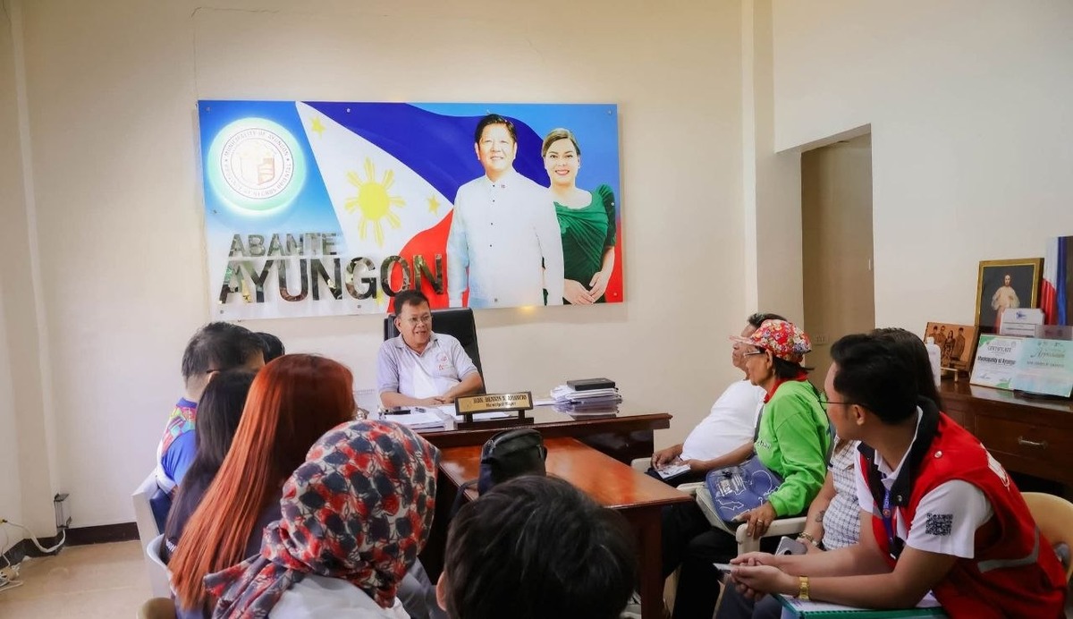Ayungon: Senior Citizen Returns Home After 54 Years Away