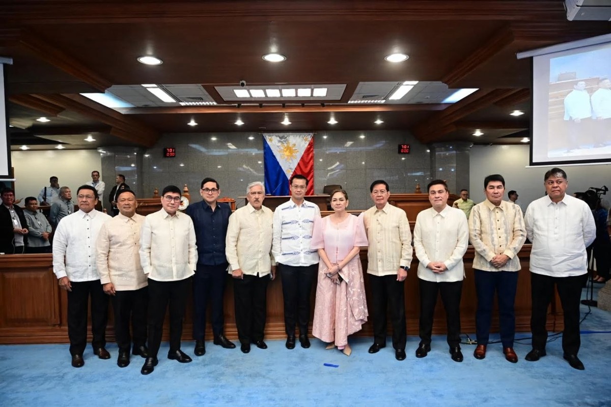 Senate Plenary Stalls as Estrada Turns Himself In to CIDG