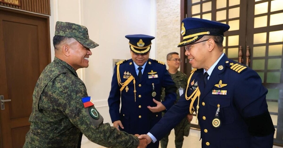 Philippine Army Hosts Transition Visit of Thai Defense Attachés